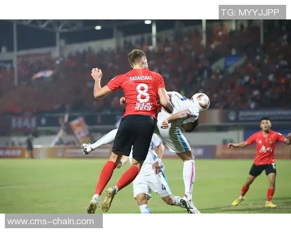 球星亲自下场推销足球引爆球迷热情掀起运动装备购买狂潮 球星亲自下场推销足球引爆球迷热情掀起运动装备购买狂潮