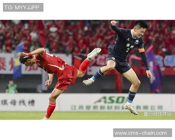 从草根到球场之王 足球明星逆袭的励志故事全程呈现 从草根到球场之王 足球明星逆袭的励志故事全程呈现