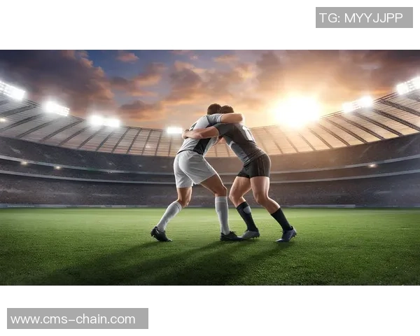 足球巨星小球场激情踢球展现不一样的足球魅力与街头技巧 足球巨星小球场激情踢球展现不一样的足球魅力与街头技巧